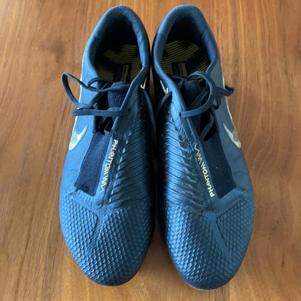 Phantom Venom NikeGrip Cleats